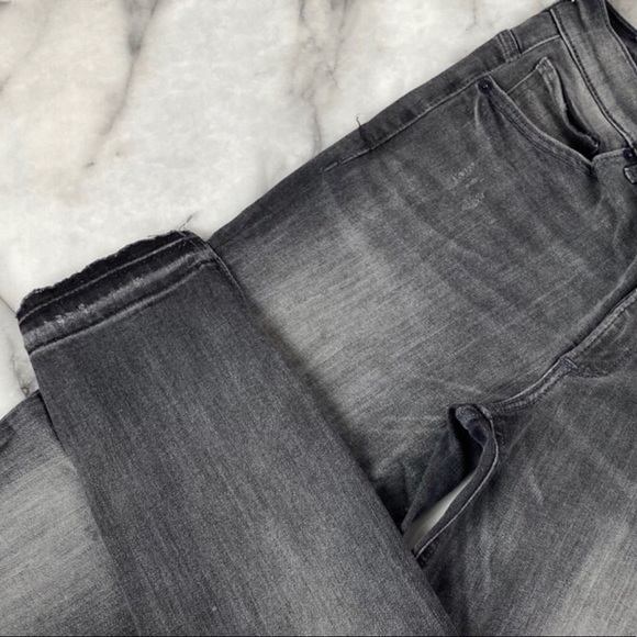 EXPRESS HIGH RISE DENIM PERFECT ANKLE JEAN LEGGINGS, Distressed gray | Sz 2L - Picture 8 of 12